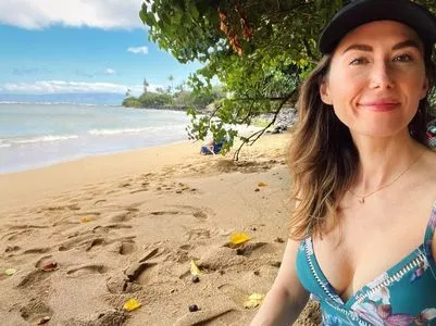 Jewel Staite / JewelStaite nude photo #0063