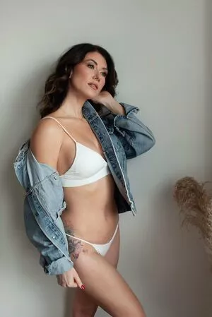 Jewel Staite / JewelStaite nude photo #0271