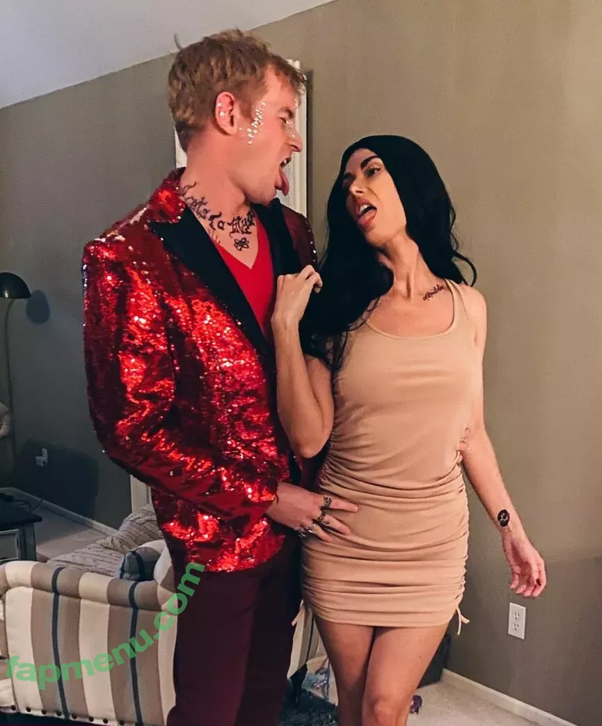 Jewel Staite nude photo #0073 (JewelStaite)