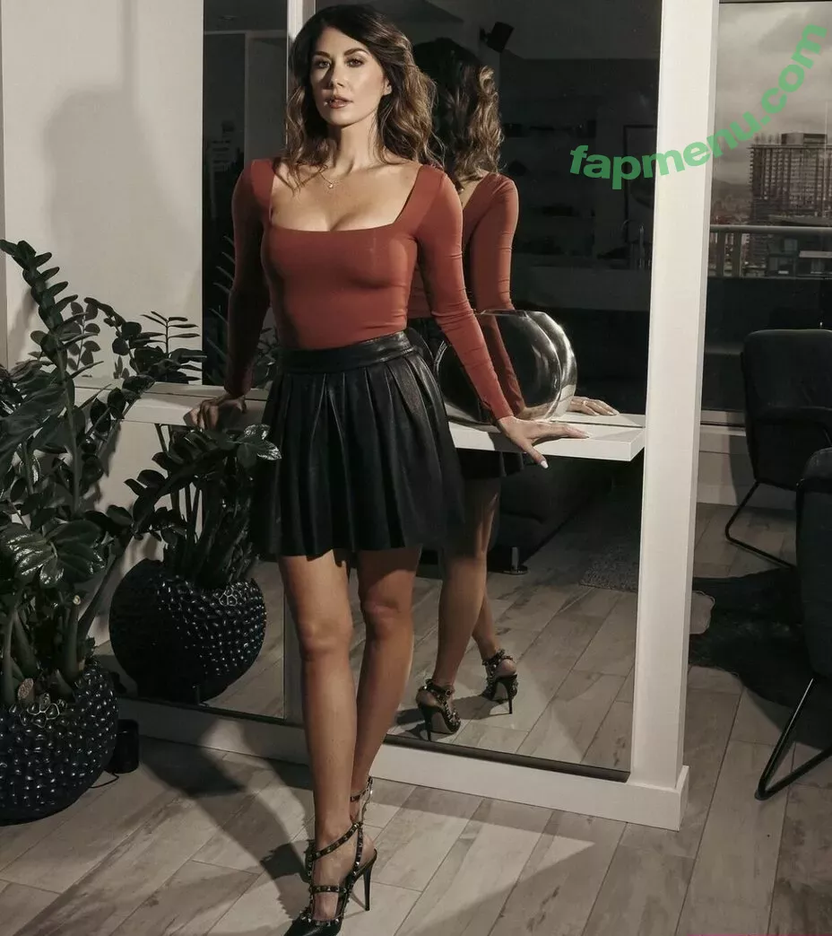 Jewel Staite nude photo #0081 (JewelStaite)