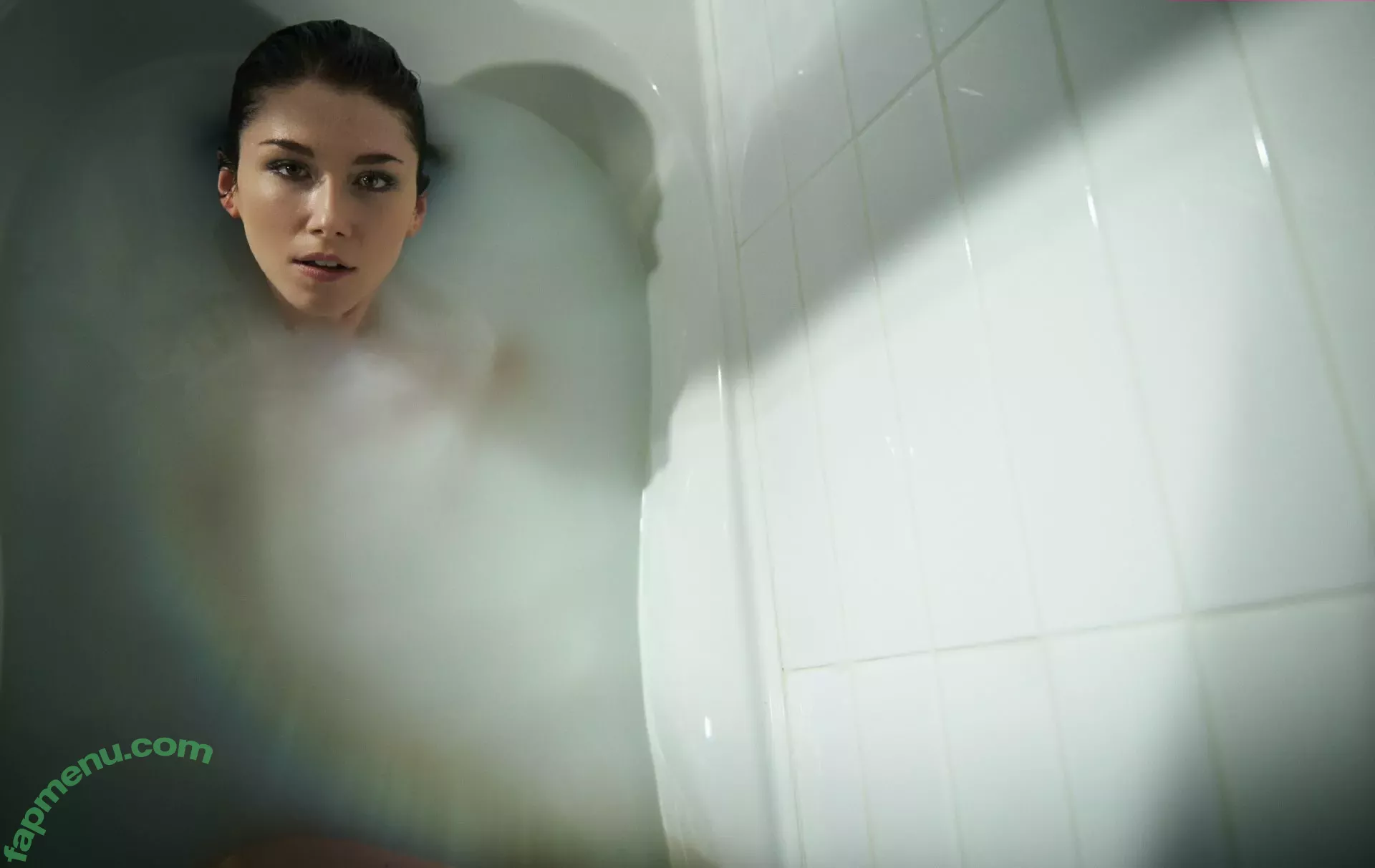 Jewel Staite nude photo #0092 (JewelStaite)