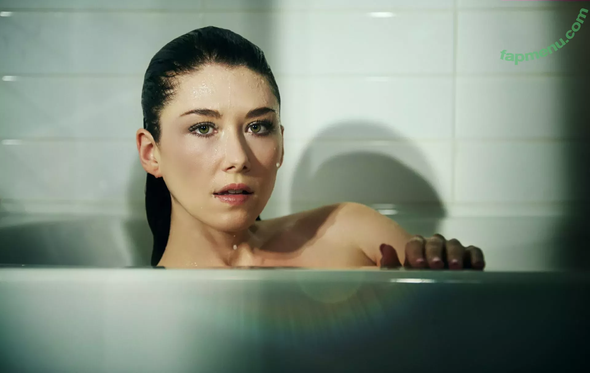 Jewel Staite nude photo #0093 (JewelStaite)