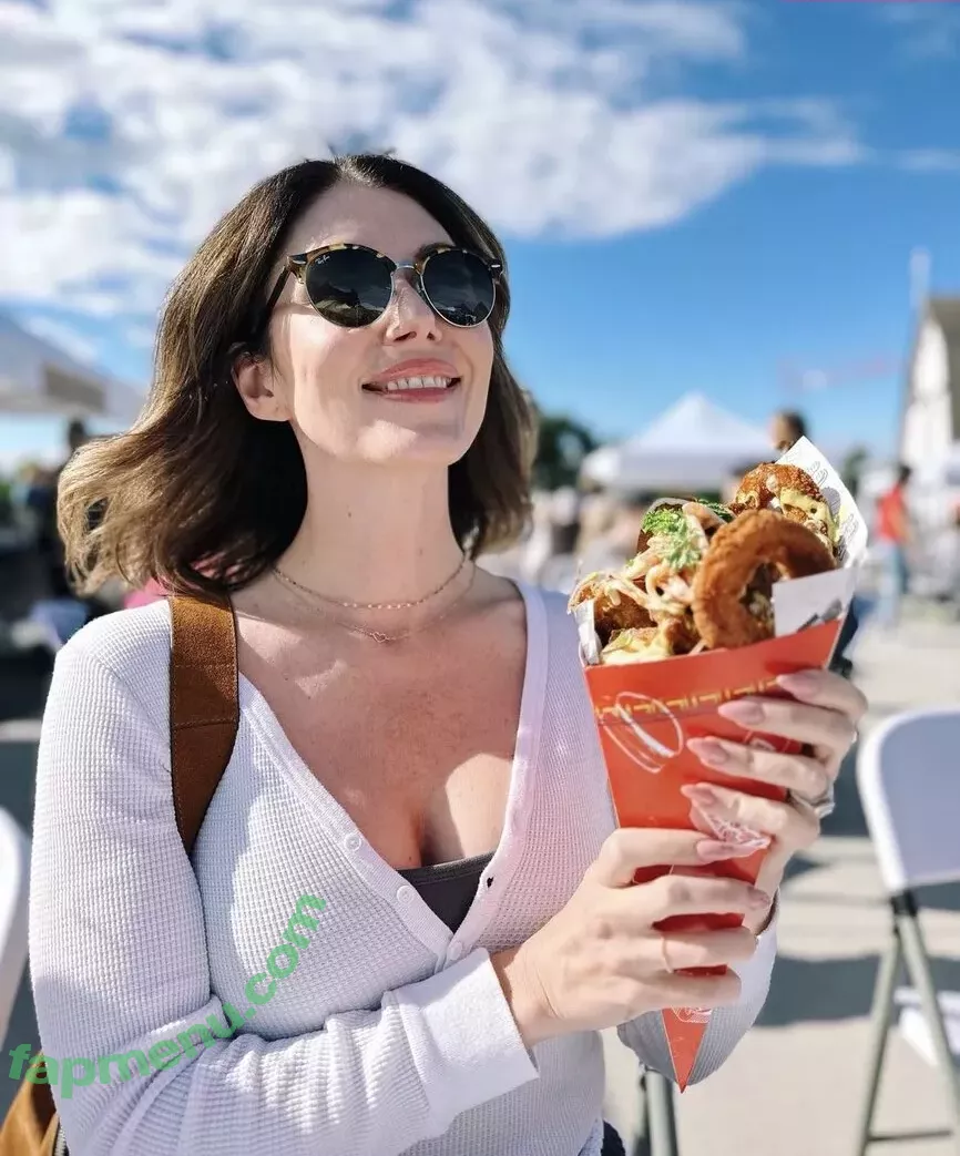 Jewel Staite nude photo #0154 (JewelStaite)