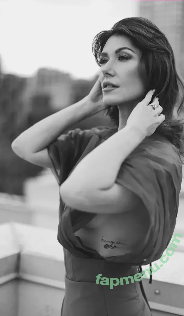 Jewel Staite nude photo #0618 (JewelStaite)