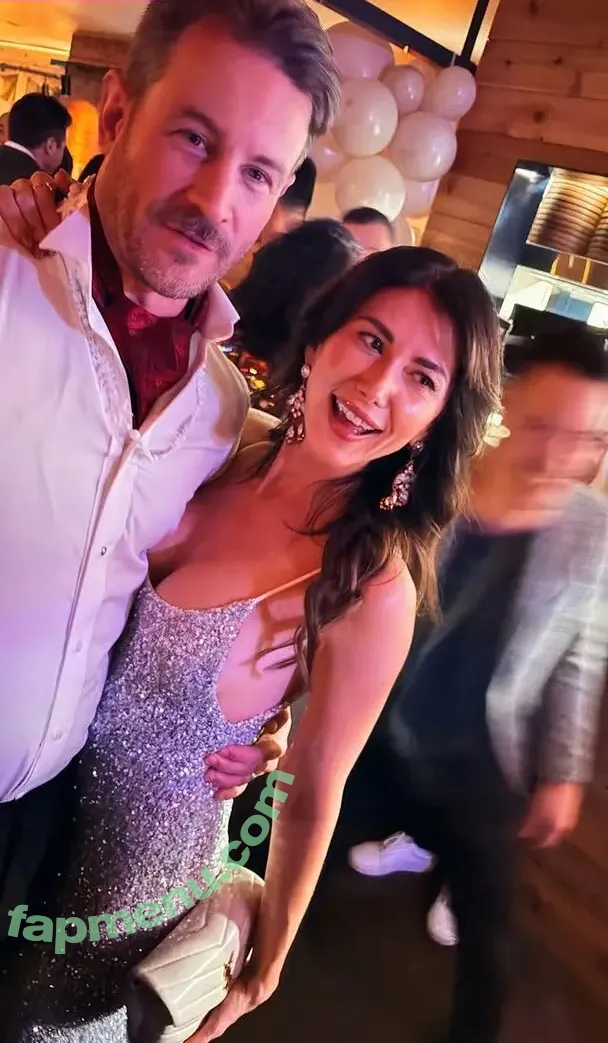 Jewel Staite nude photo #0657 (JewelStaite)