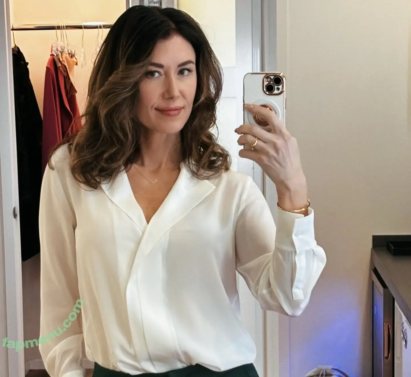 Jewel Staite nude photo #0663 (JewelStaite)