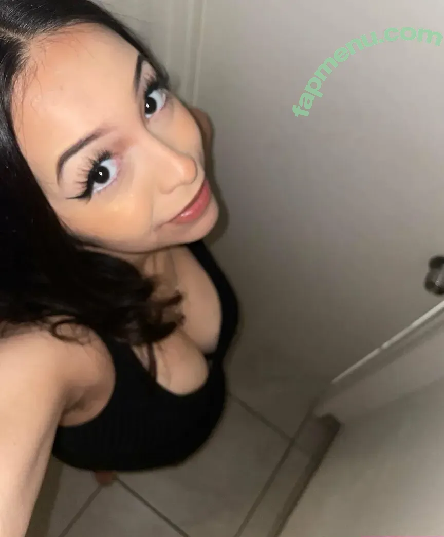 Jeweleybee nude photo #0003 (Jeweleybear)