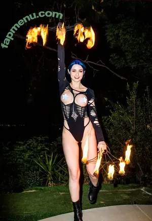 Jewelz Blu / Jewelzblu / jewelz_blu / onlyjewelzblu nude photo #0579