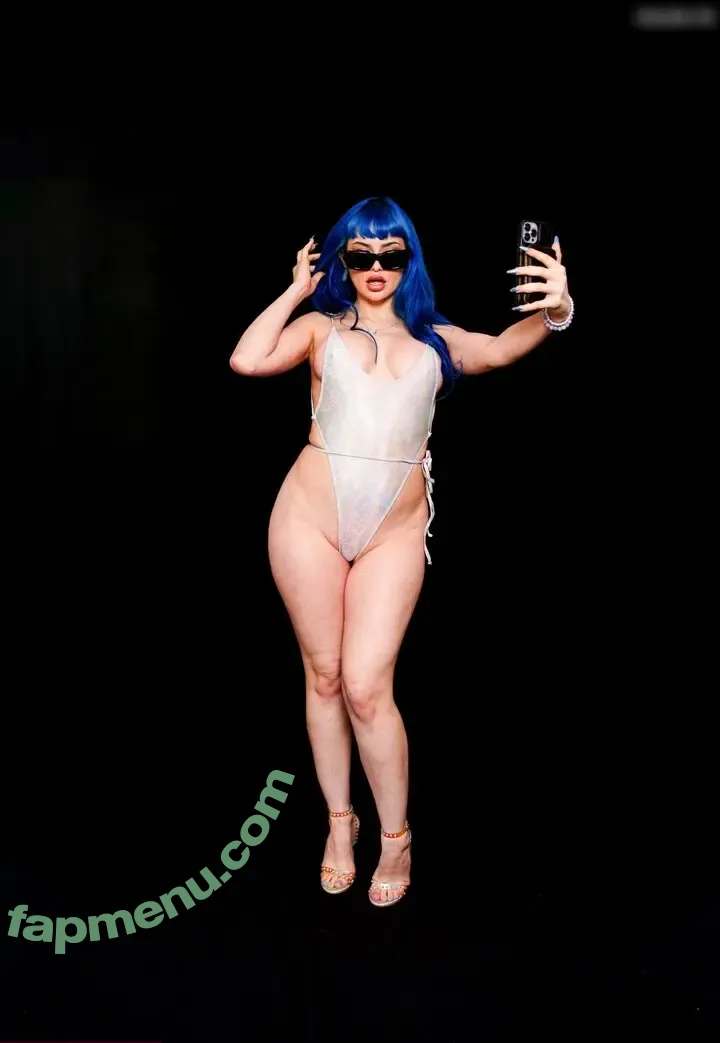 Jewelz Blu nude photo #0954 (Jewelzblu / jewelz_blu / onlyjewelzblu)