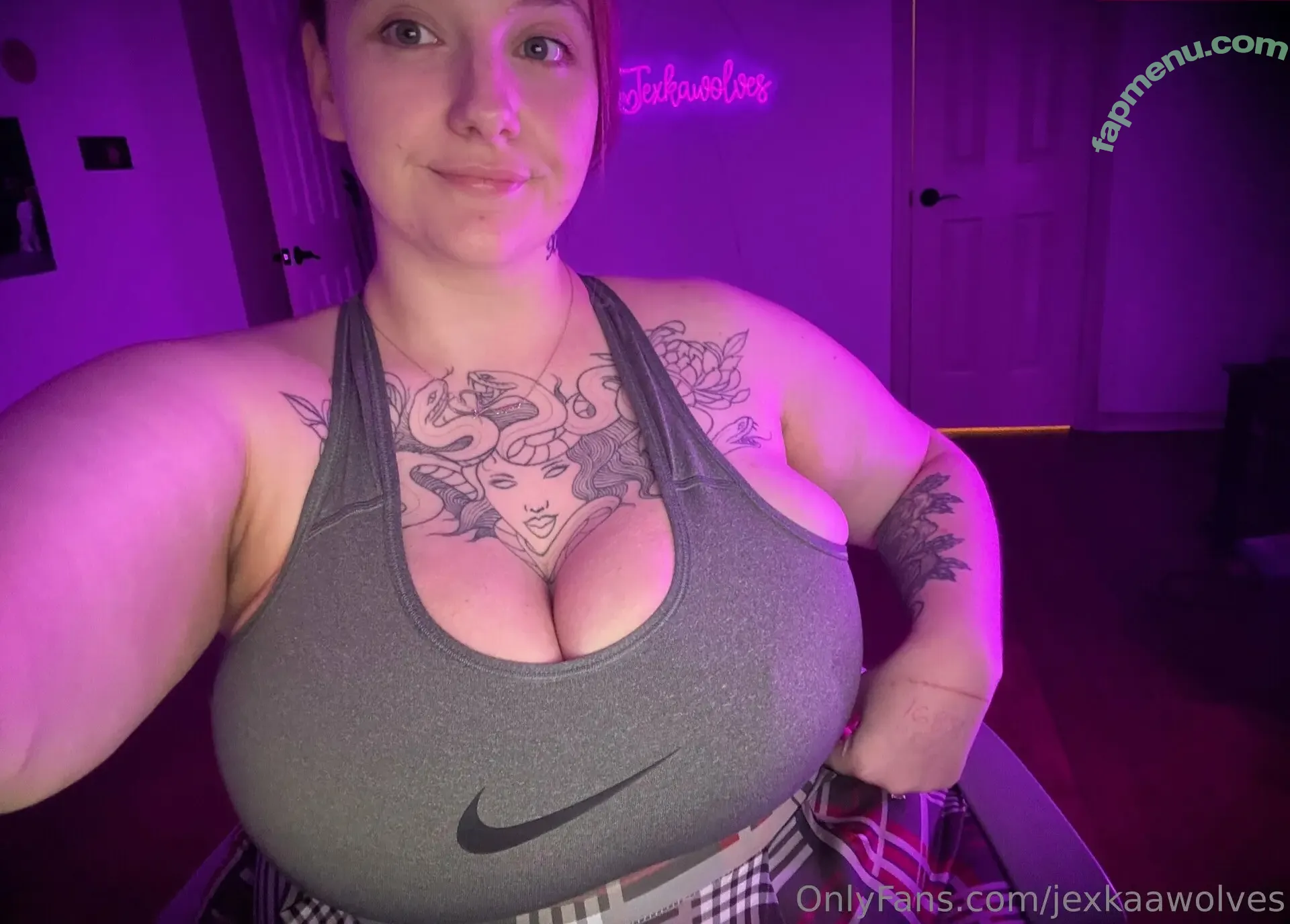 JexkaaWolves nude photo #0312 (JexkaaWolves)