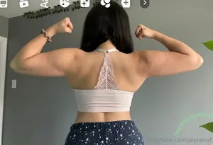 jeyranof / jeyranjaan nude photo #0001