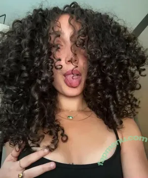 jezabzllz / bzllz nude photo #0019