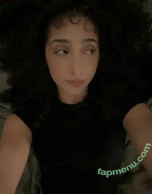 jezabzllz / bzllz nude photo #0056