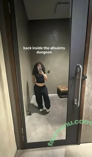 jezabzllz / bzllz nude photo #0070