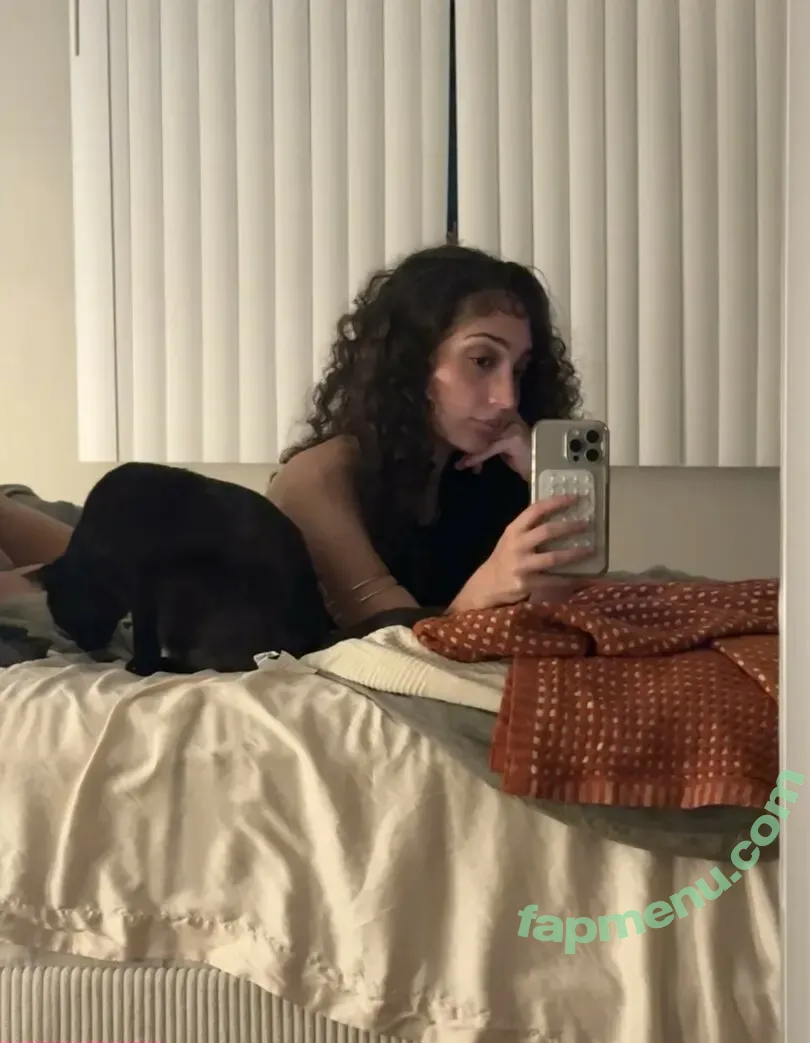 jezabzllz nude photo #0053 (bzllz)