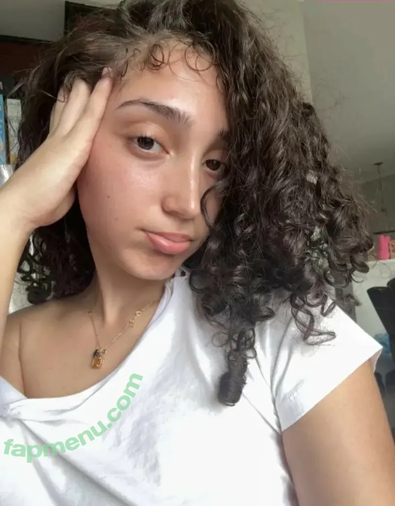 jezabzllz nude photo #0059 (bzllz)