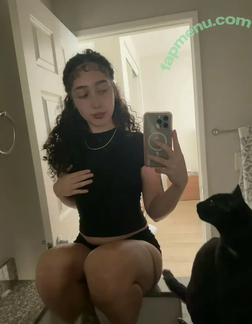 jezabzllz nude photo #0077 (bzllz)