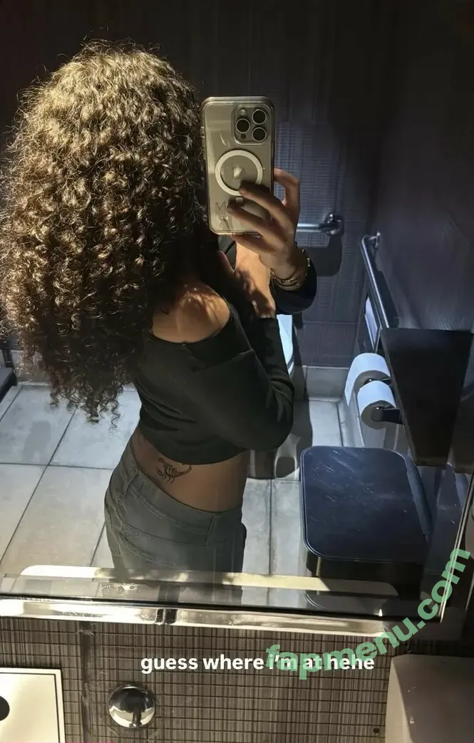 jezabzllz nude photo #0086 (bzllz)