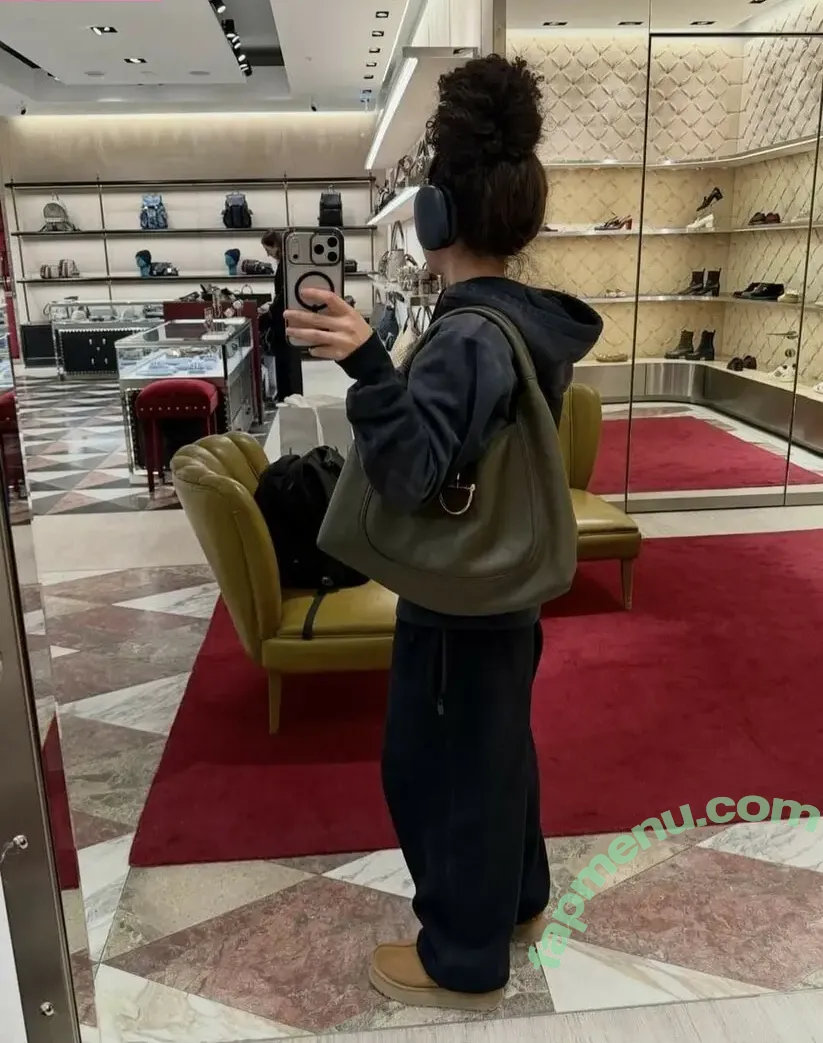 jezabzllz nude photo #0096 (bzllz)