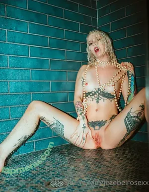  nude photo #0006