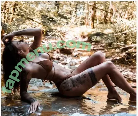 Jezz.giaa nude photo #0007 (Jezzgiaa)