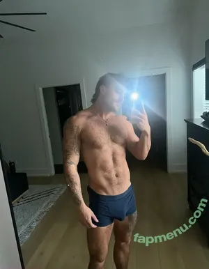 jfit98 / jt_thefiredog nude photo #0011