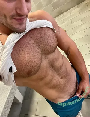 jfit98 / jt_thefiredog nude photo #0021