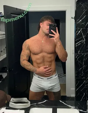 jfit98 / jt_thefiredog nude photo #0040