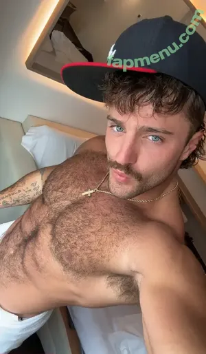 jfit98 / jt_thefiredog nude photo #0009