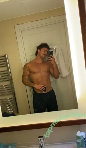 jfit98 / jt_thefiredog nude photo #0012