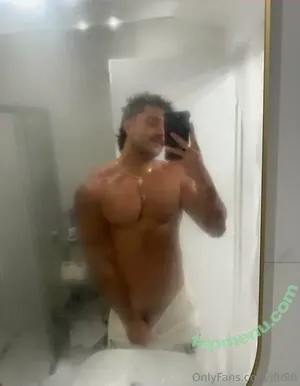 jfit98 / jt_thefiredog nude photo #0020