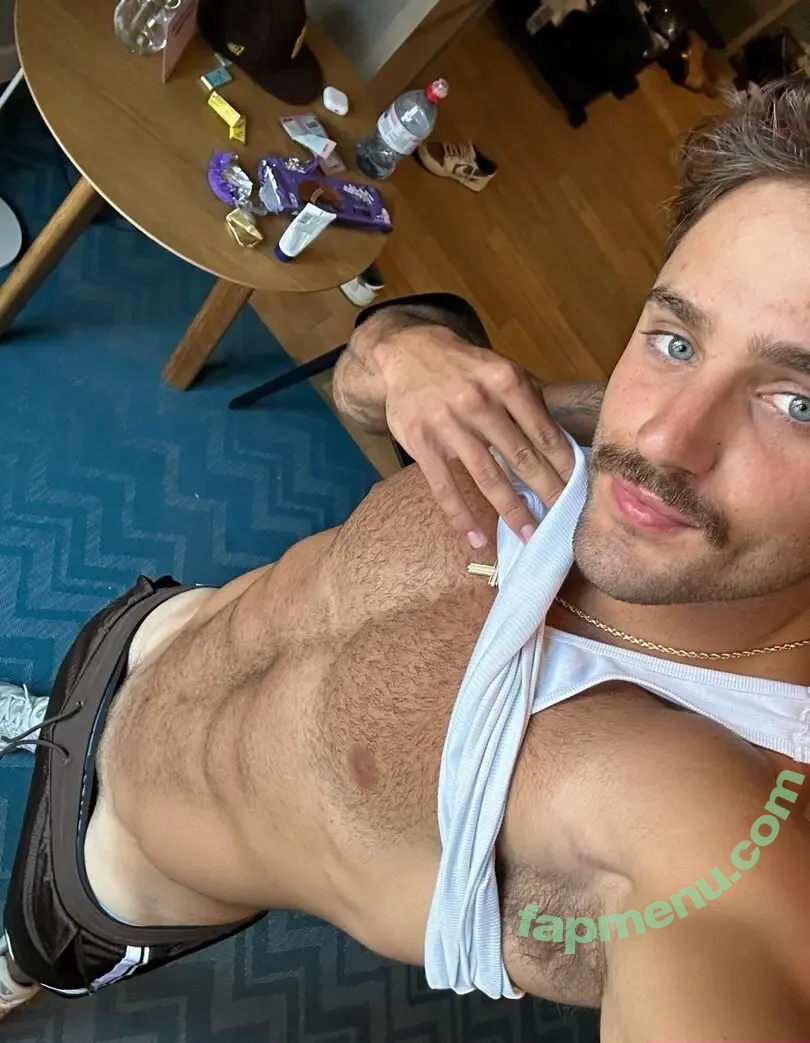 jfit98 nude photo #0022 (jt_thefiredog)