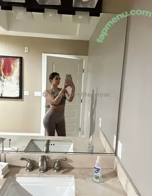 jhenerose / jheneroseofficial nude photo #0017