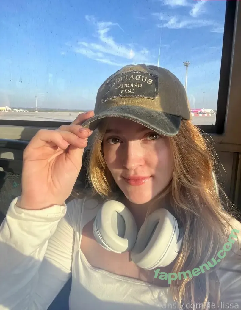 Jia Lissa nude photo #0160 (Jia_Lissa / Jiologyst / jialissaonly)