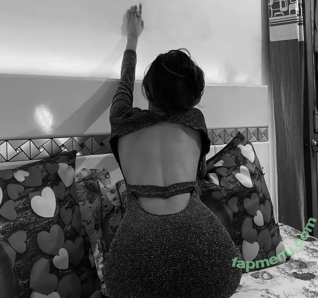 Jiaacam nude photo #0023 (Jiaacam)