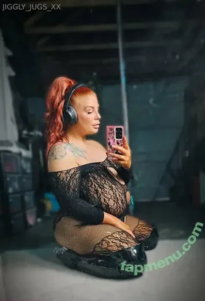 jiggly_jugs_xx / jiggly_jugsxx nude photo #0039