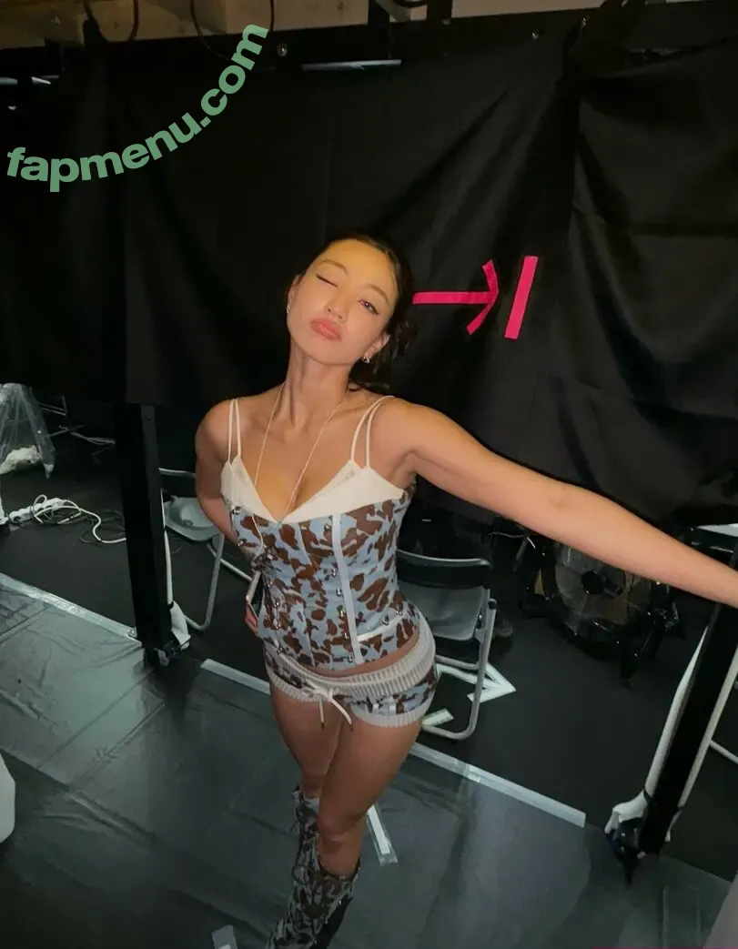 Jihyo nude photo #0468 (Park Ji-hyo / TWICE / _zyozyo / 박지효)