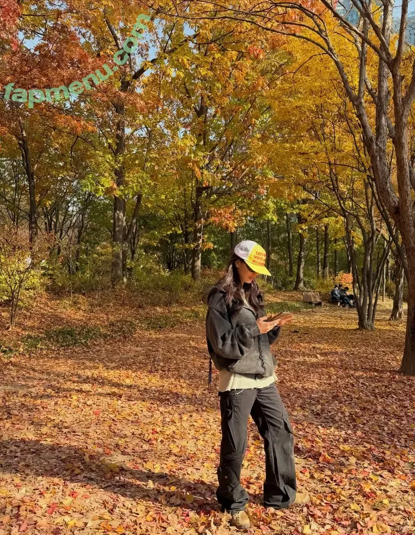 Jihyo nude photo #0821 (TWICE / _zyozyo)