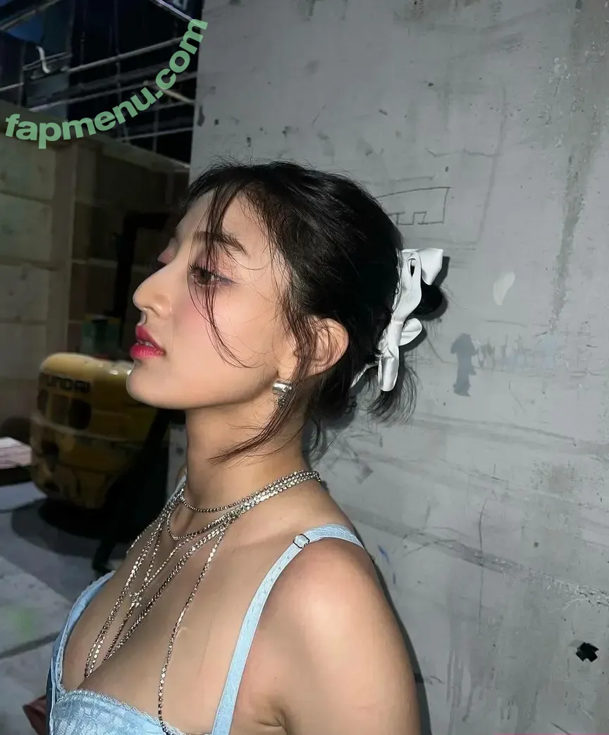 Jihyo nude photo #0854 (TWICE / _zyozyo)