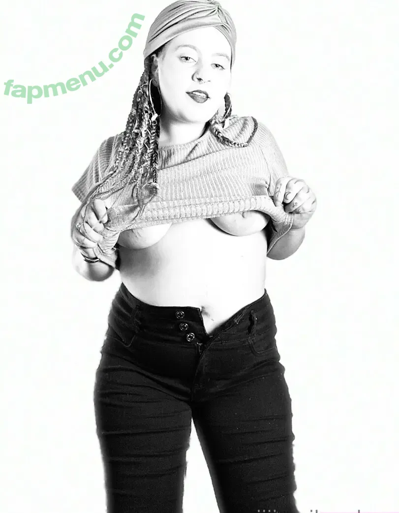 jijiorgibomb nude photo #0016 (jijiorgibomb)