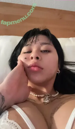 Jikatabi nude photo #0017