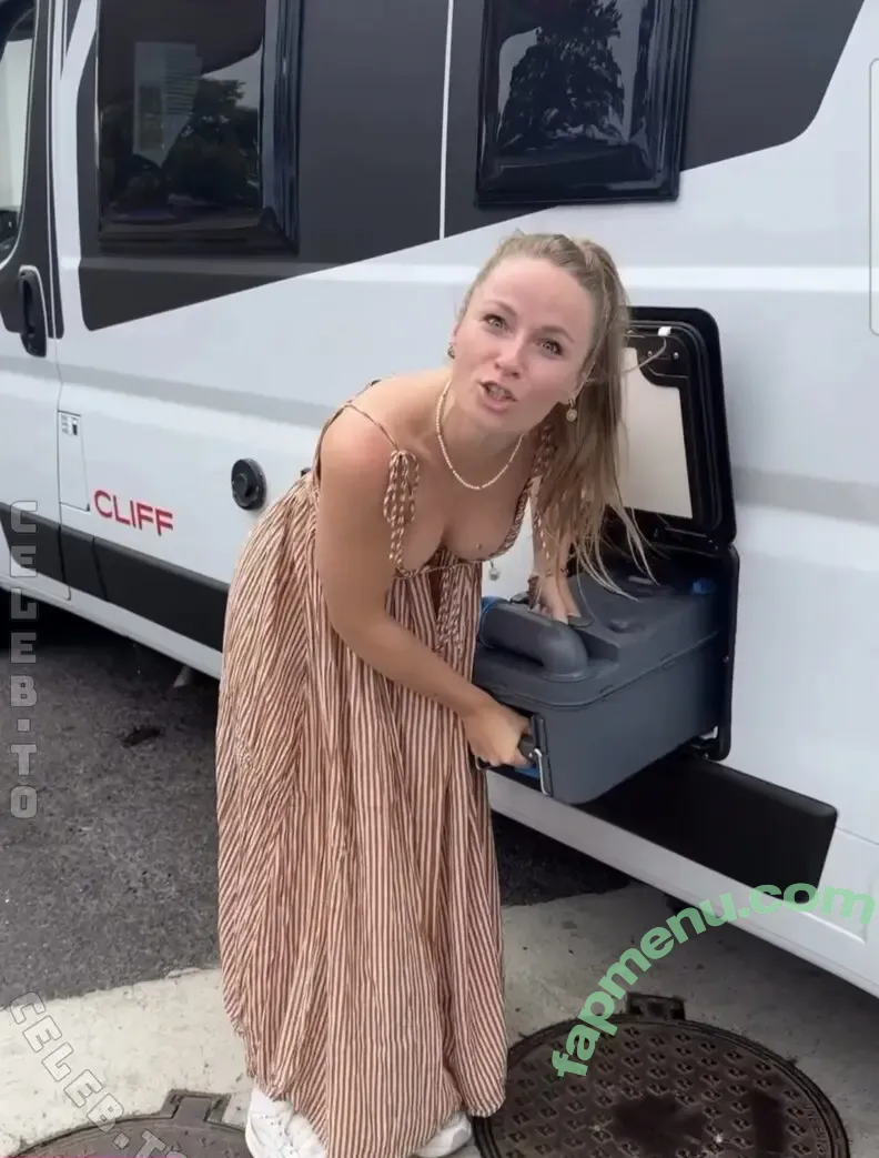 Jil Eileen Füngeling nude photo #0332 (Jileileen / jileileen_)