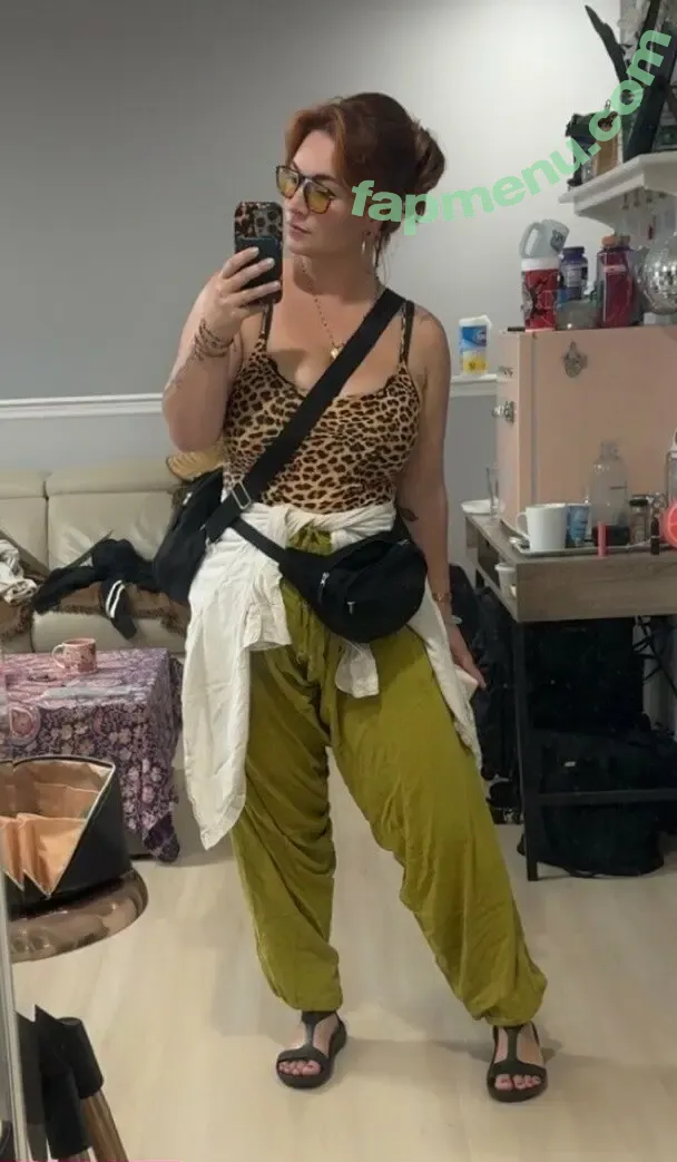 jillibean90 nude photo #0026 (jillibean.90)