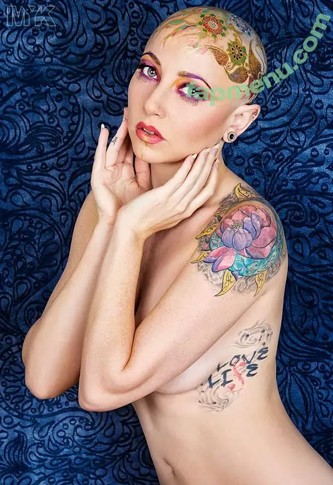 Jin N. Tonic nude photo #0060 (jinntonic2.0 / thejinntonic)