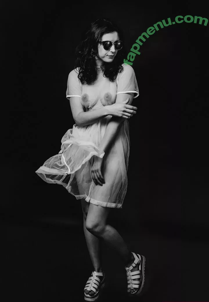 jinadaisy nude photo #0008 (jinidavis)