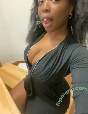  nude photo #0004