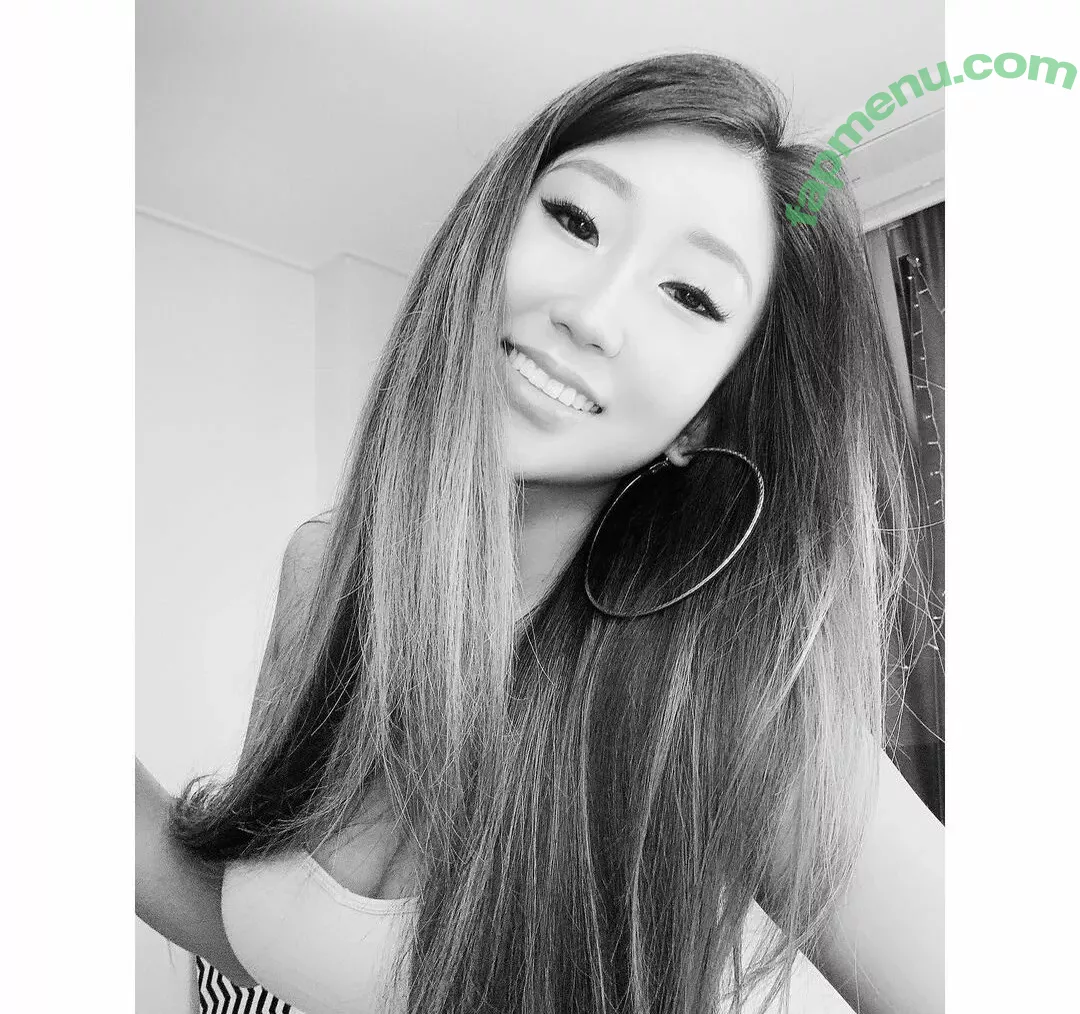Jinnnyk nude photo #0003 (Jinnnyk)