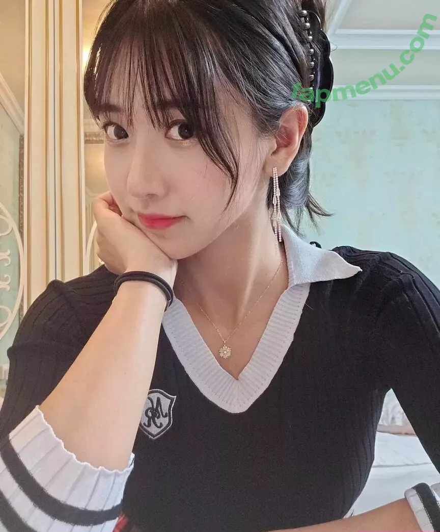 jinnytty nude photo #0020 (yyj0728)