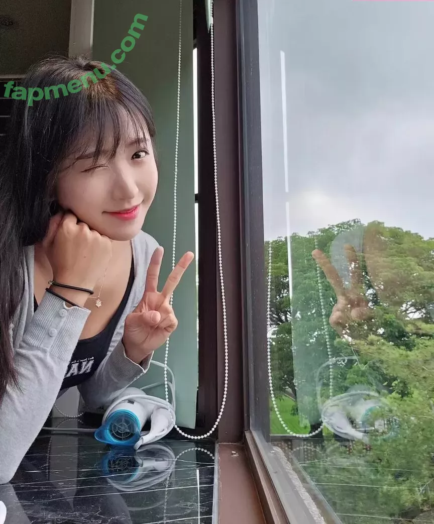 jinnytty nude photo #0047 (yyj0728)