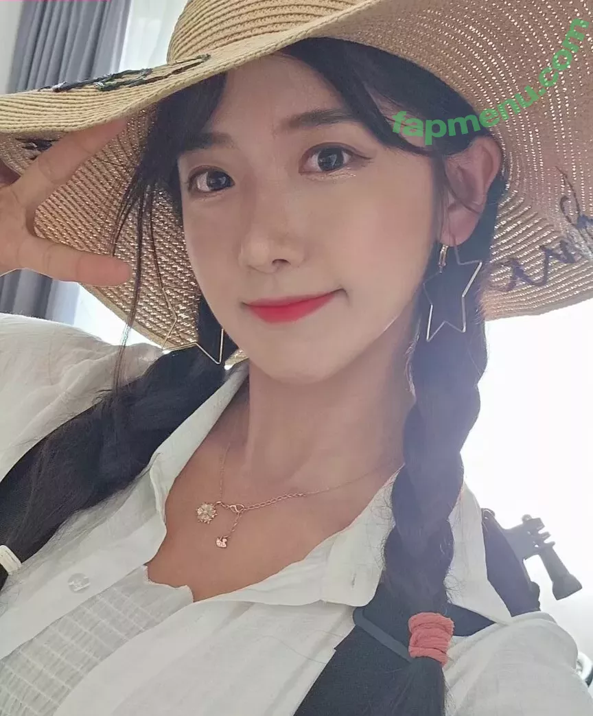 jinnytty nude photo #0067 (yyj0728)